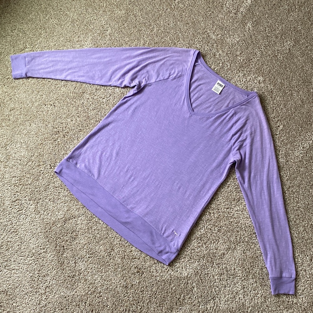 PINK Victoria's Secret Long Sleeve V Neck Tee - Picture 3 of 10